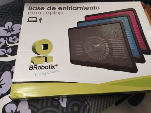 BASE ENFRIADORA BROBOTIX 044695N LUZ LED ÁNGULO AJUSTABLE 1 HUB USB 9 A 15 PULGADAS NEGRO photo review